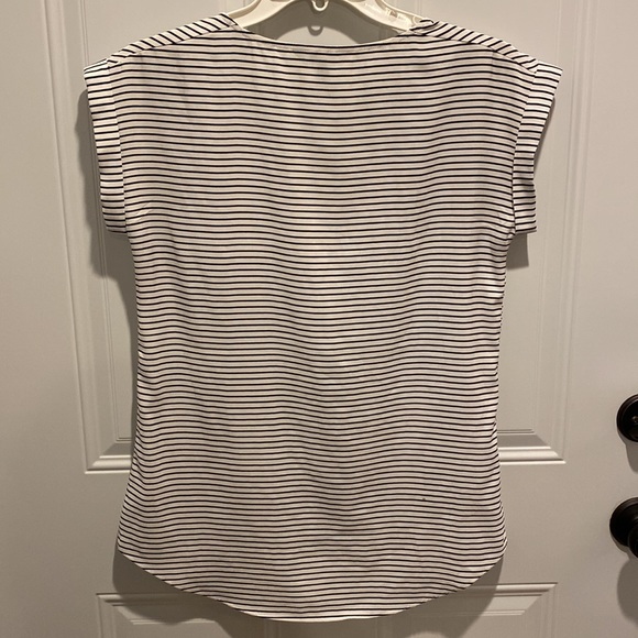 Express Top - Picture 5 of 7